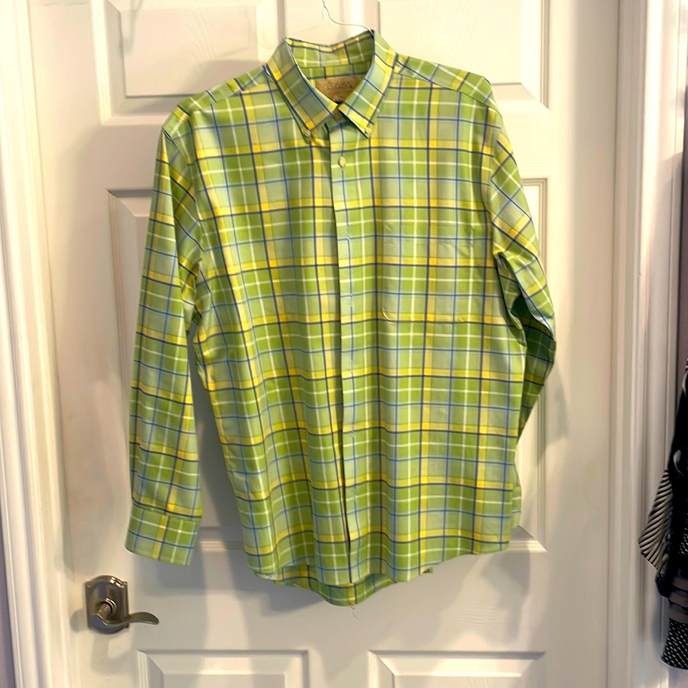 Cabela’s long sleeve mens shirt.